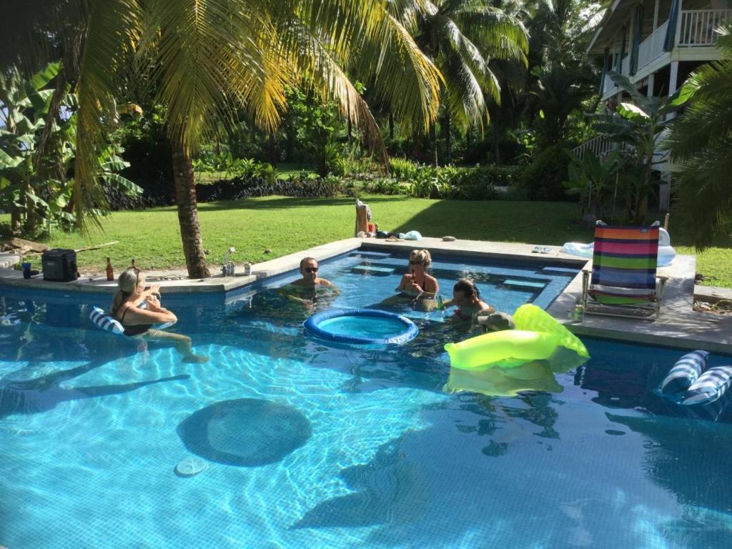 Sand Dollar Beach Bed & Breakfast Bocas Town Ngoại thất bức ảnh